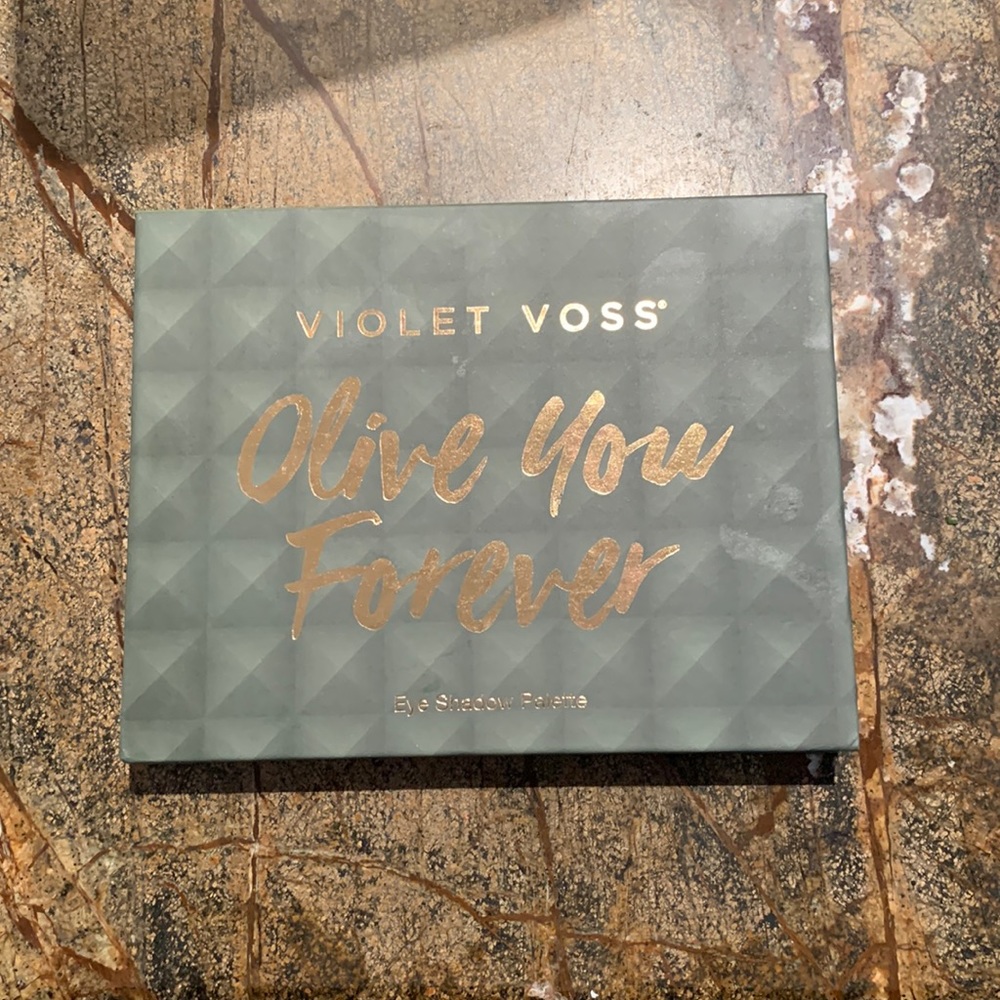Brand new Violet Voss Olive You Forever palette 🫒💚